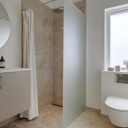 Pet Friendly In With Sauna *